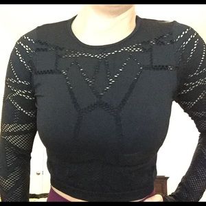 Demi Lovato cropped shirt